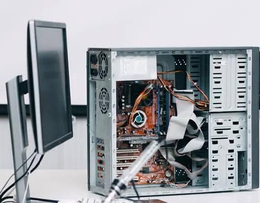 آموزش فنی و حرفه ای تعمیرات کامپیوتر و لپ تاپ خرد در شیراز