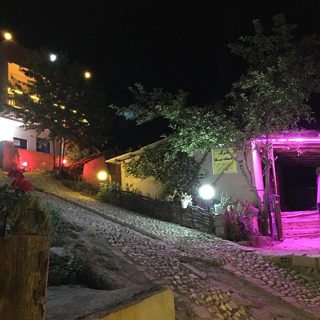 اقامتگاه بومگردی میشکا در گرگان