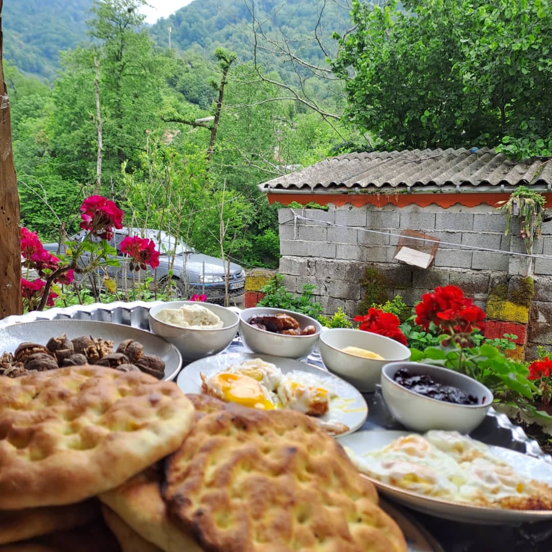 اقامتگاه امیر حسنی در املش