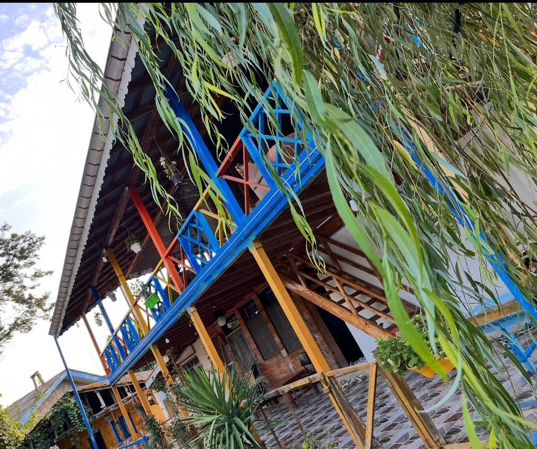 اقامتگاه بومگردی سنتی تی تی جان رشت