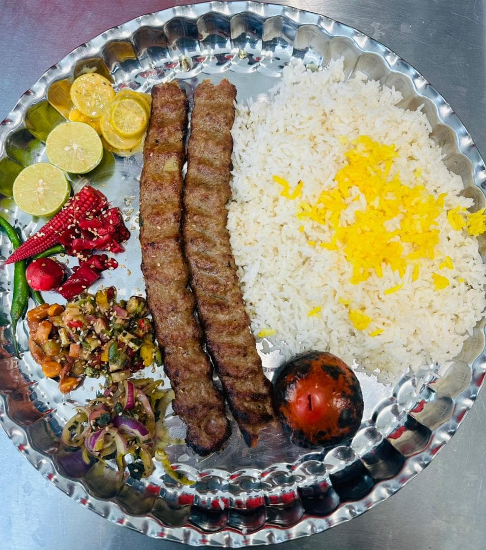رستوران سلف سرویس فاطما گل در خوی