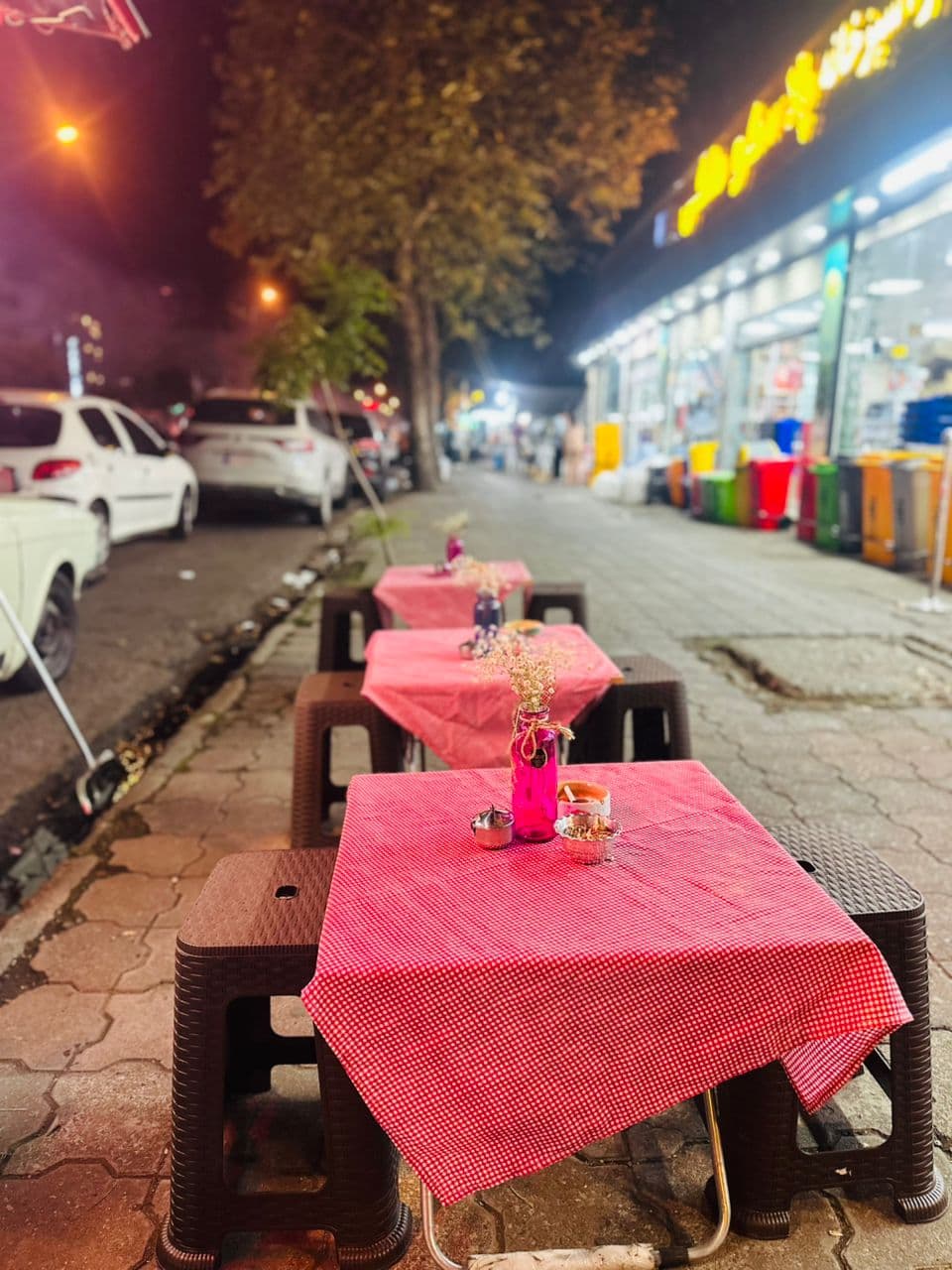 چای فروشی ماشینی تی نوش در شهر رشت