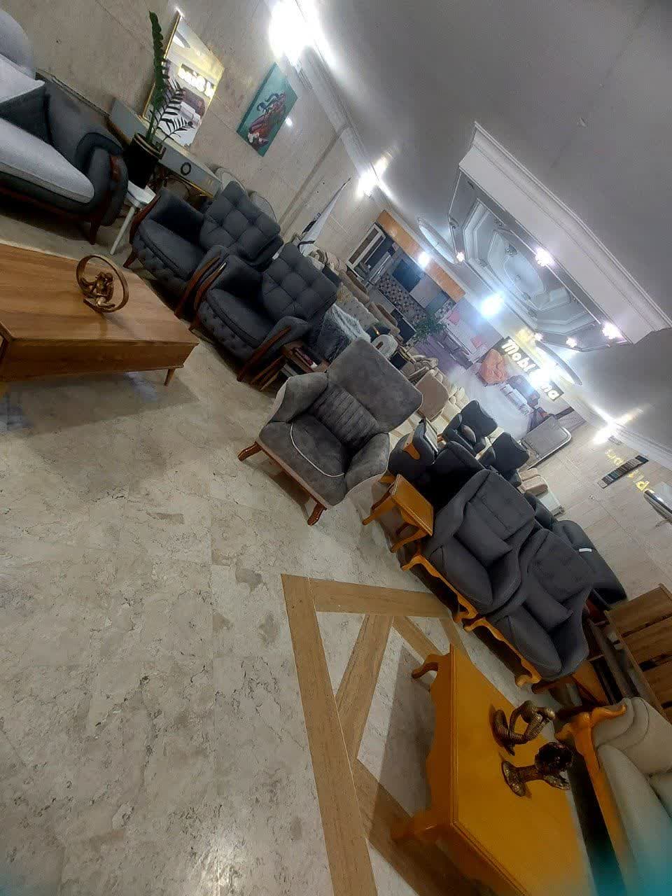 تولیدی مبلمان لوکس به مدیریت ابراهیمی در قم