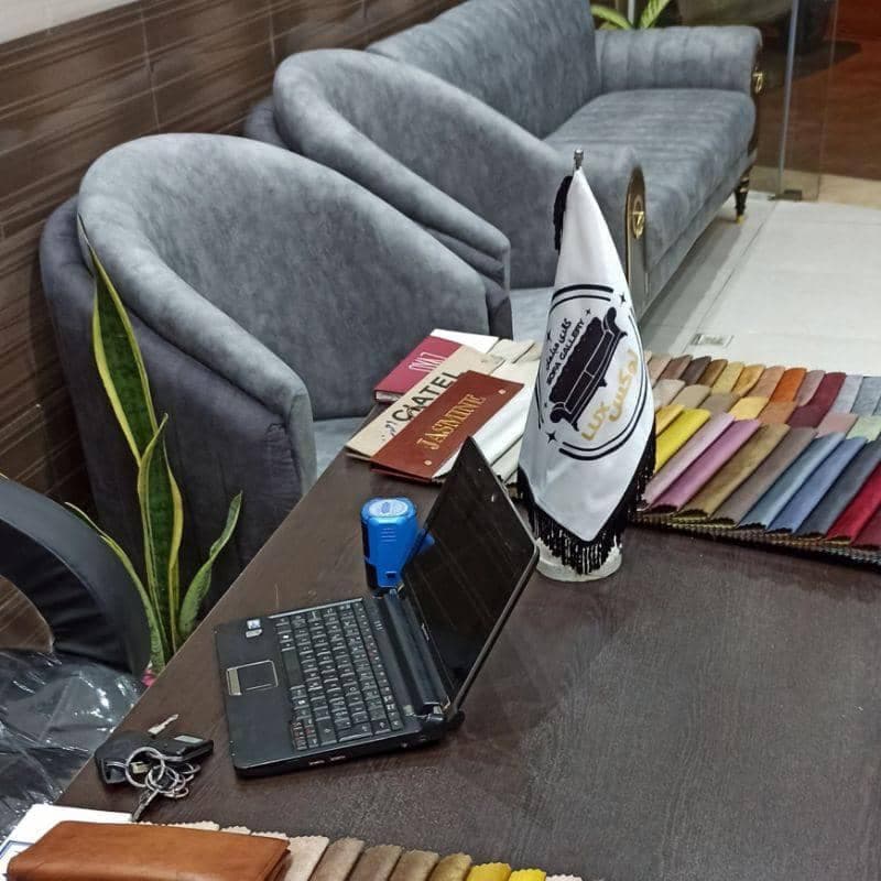 تولیدی مبلمان لوکس به مدیریت ابراهیمی در قم