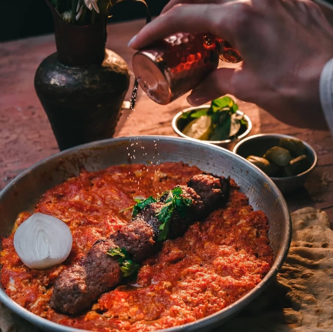 غذای آماده و بیرون بر وحدت در تربت حیدریه