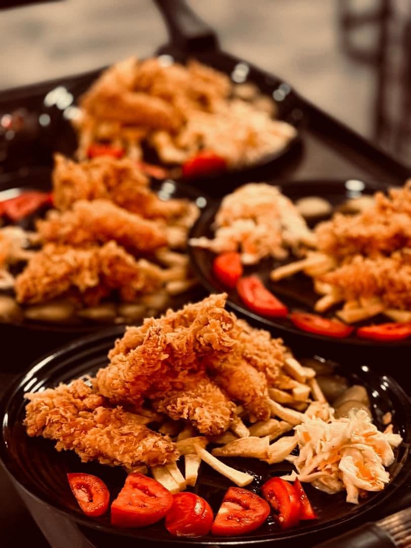 کافه رستوران میم با موزیک زنده در جاده رشت به انزلی