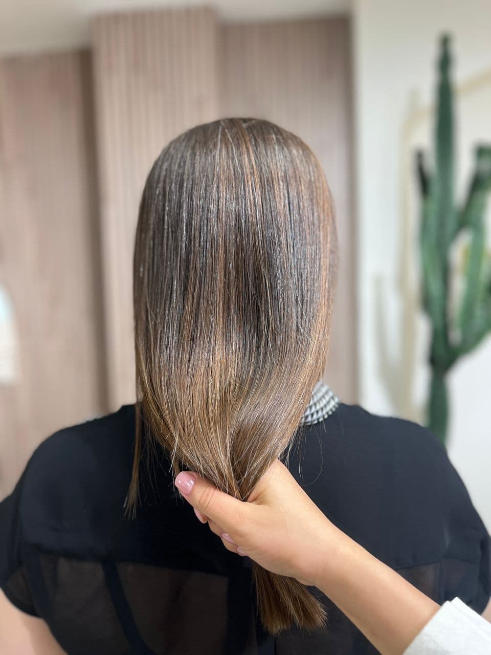 خدمات تخصصی کراتین و احیا مو سولماز نعلی در بابلسر