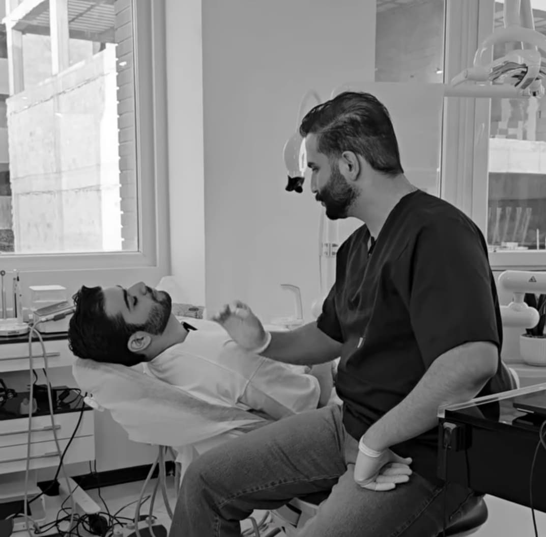 کلینیک دندانپزشکی دیجیتال دکتر آرش کوهفر در شهر ری