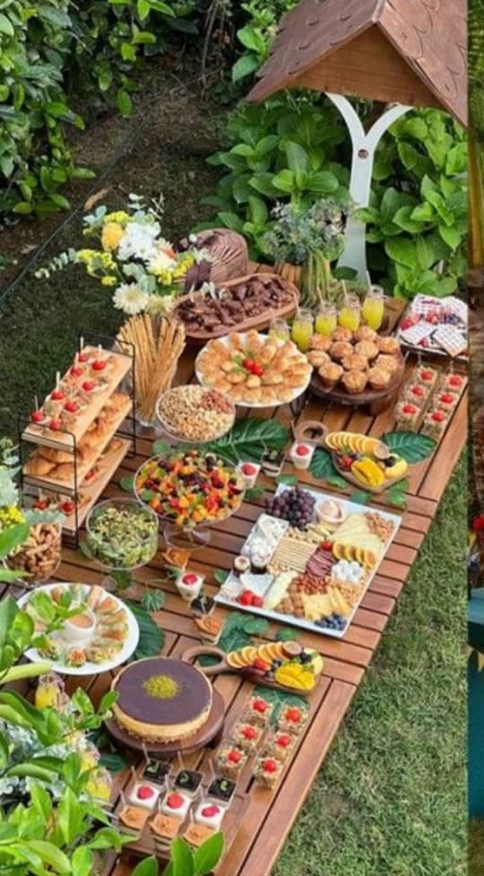 کافه رستوران صفا تی تی در مشهد