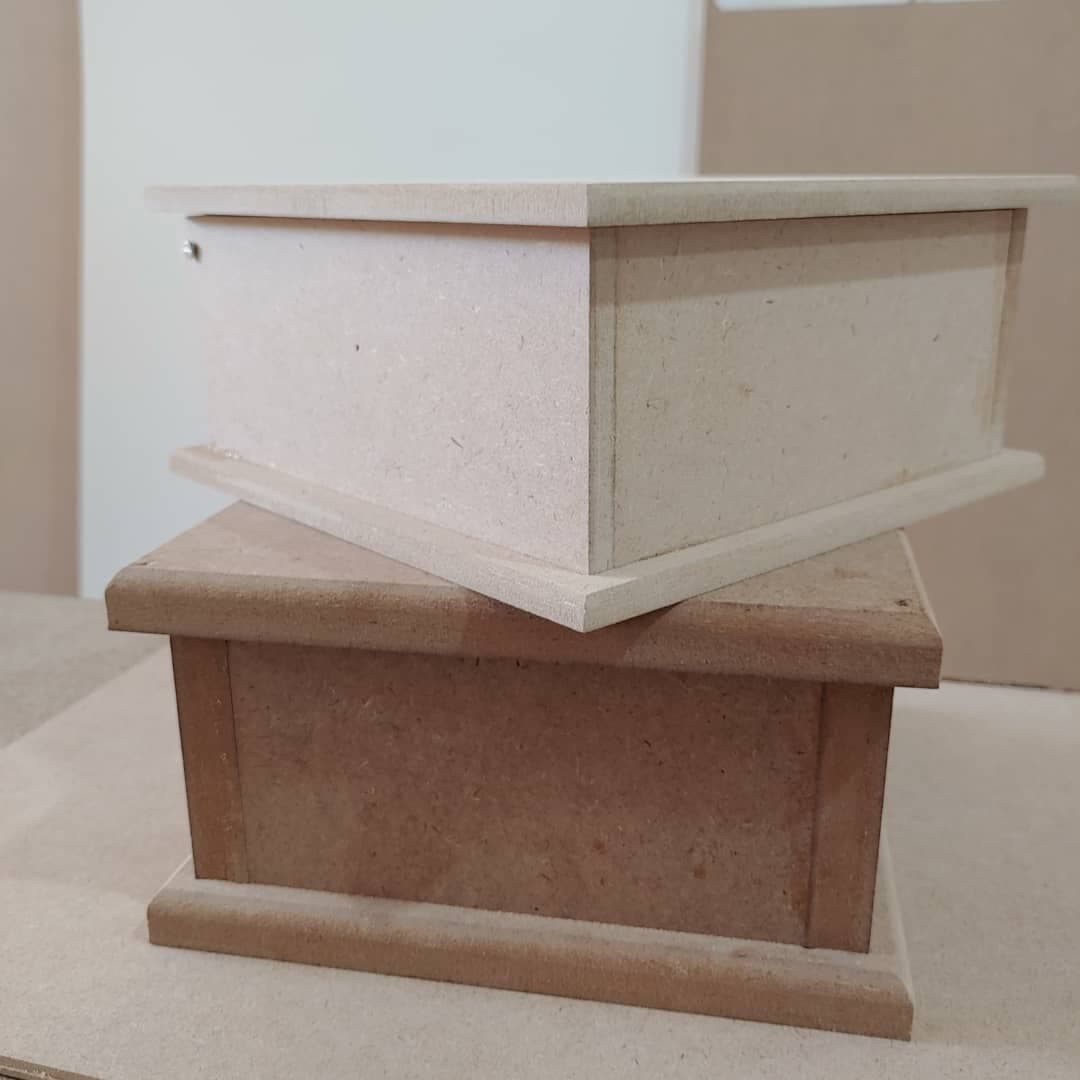 تولید بیس هنری چوبی آقایی در اصفهان