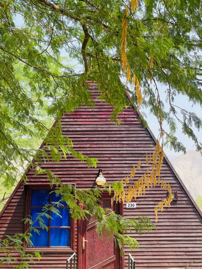 دهکده گردشگری ساحلی پازارلند در عسلویه