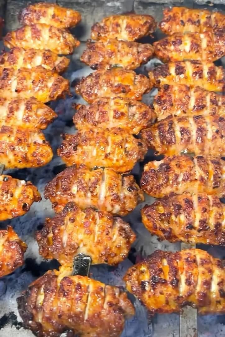 کباب سرای بره سفید در کیش