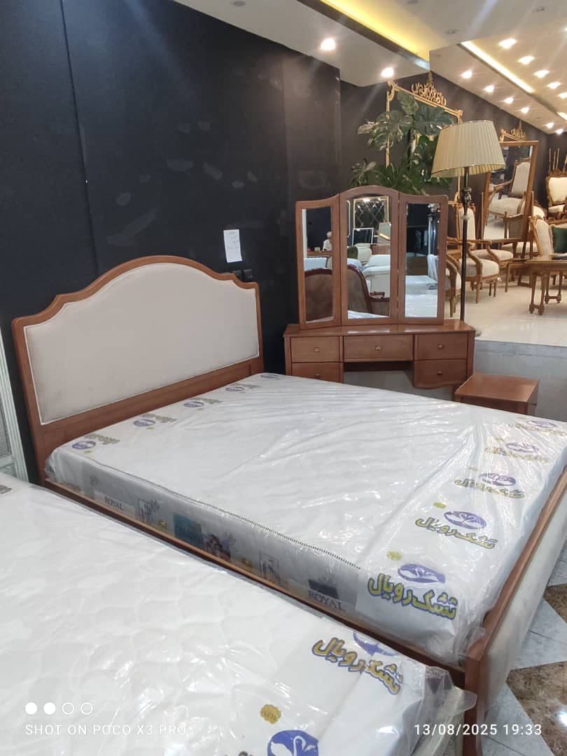 تولیدی مبل و سرویس خواب عباس آبادی در ملایر